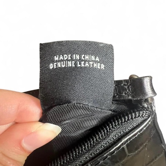 Vintage genuine Italian leather black baguette mini shoulder bag/purse. - Picture 7 of 8